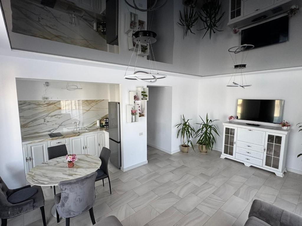 Sunrise Luxury Apartments Неводарі Екстер'єр фото